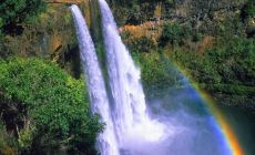 Wailua Falls, Kauai, Hawaii