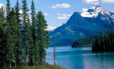 Maligne Lake, Jasper National Park, Alberta